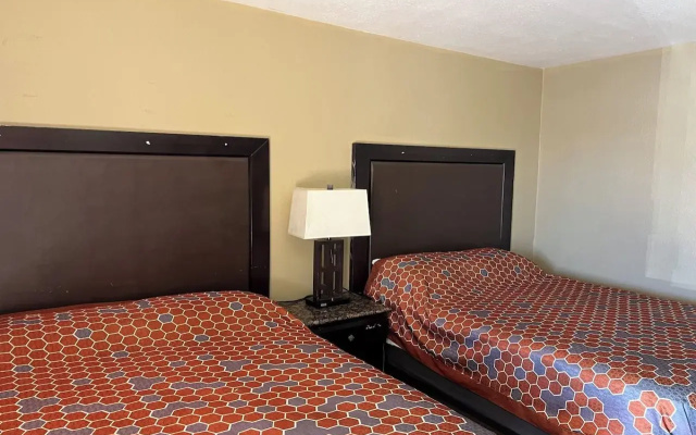 Carl's Motel