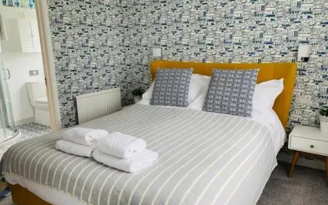 Porth Beach Holiday Park