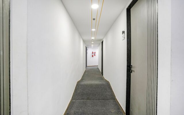 Fabhotel Saarthi Inn