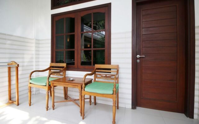 Airy Eco Kuta Poppies Lane Dua Benesari Bali