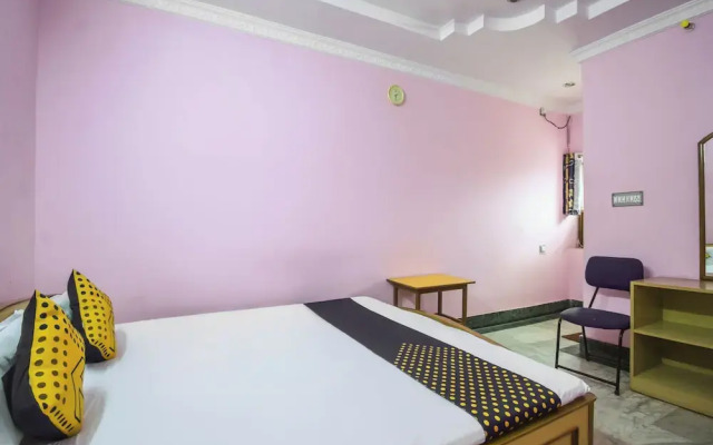 Hotel Rajmahal