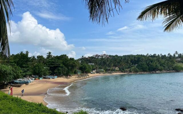 Surf Paradise Hotel