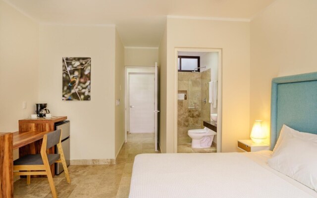 Stunning 3BR PH Private Pool Best Location Sky Pool Amenities