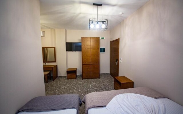 Hotel Center