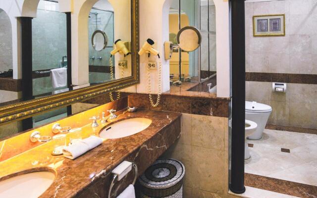 Geulis Boutique Hotel & Cafe