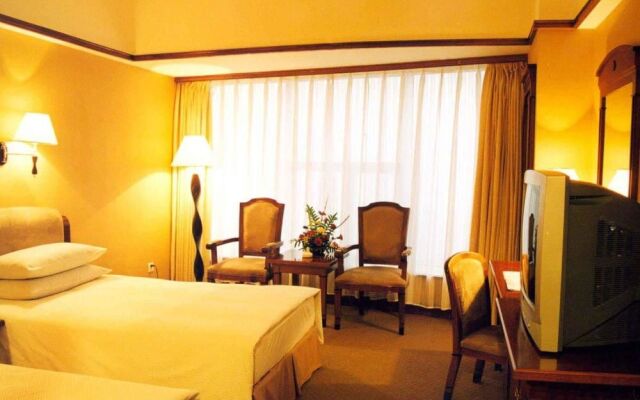 Dynasty Hotel