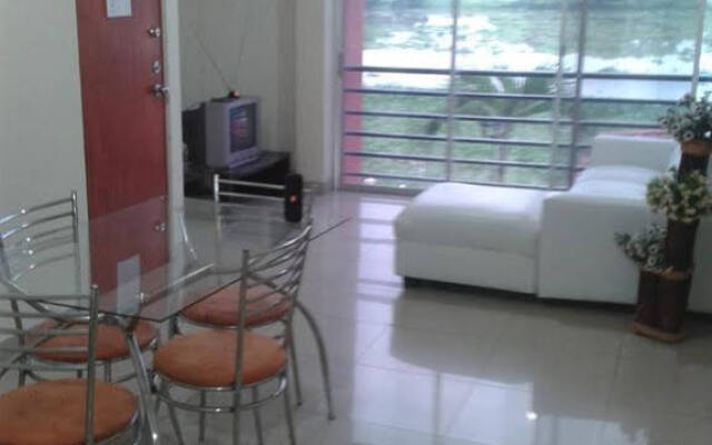 Apartamento Amoblado URB Volare