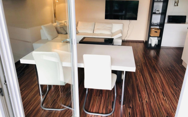 25h GARDEN Apartment LUXURY PLUS private Beach