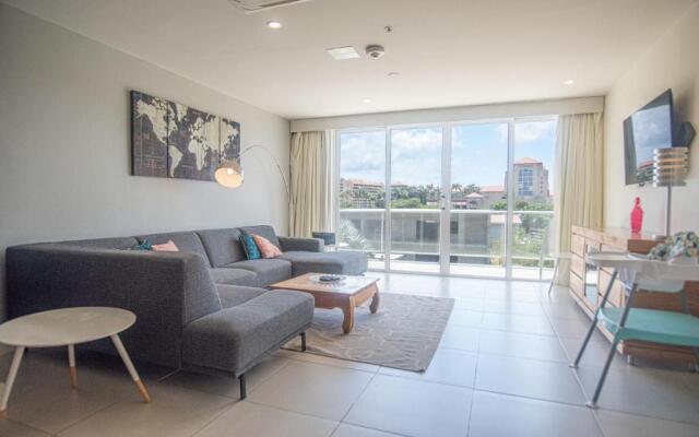 Las Islas Condo 8 in Noord