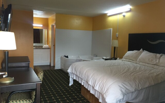 Corinth Inn & Suites