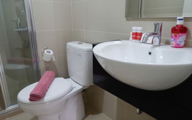 Madison Apartment Beside Central Park Mall