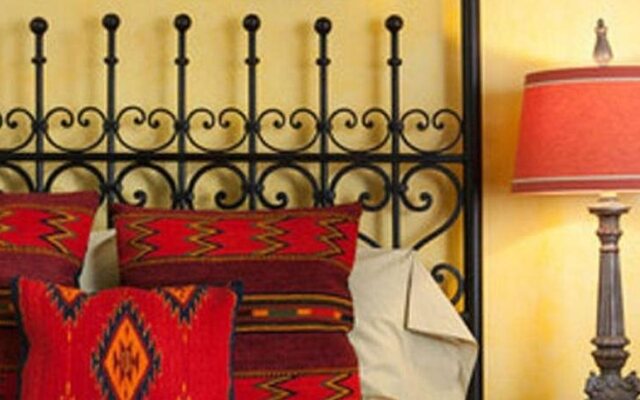 Four Kachinas Bed & Breakfast Inn