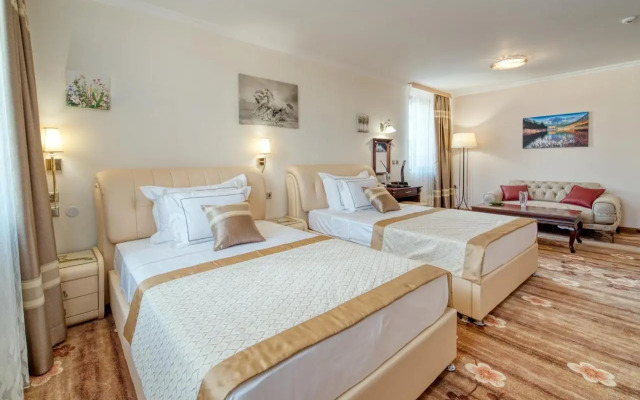 Residence Konstantina Palace