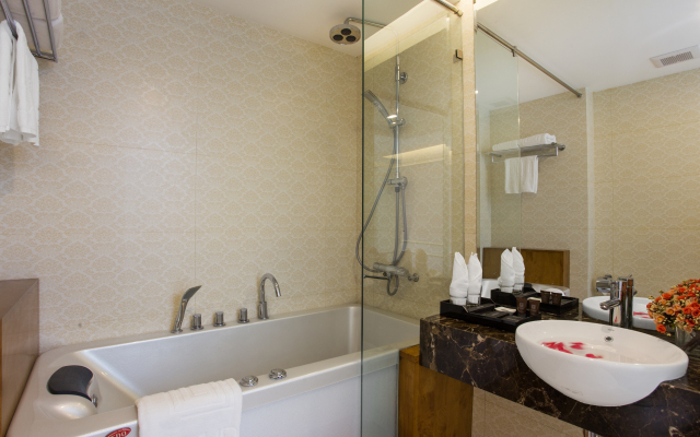 Luxury Old Quarter Hotel & Gym