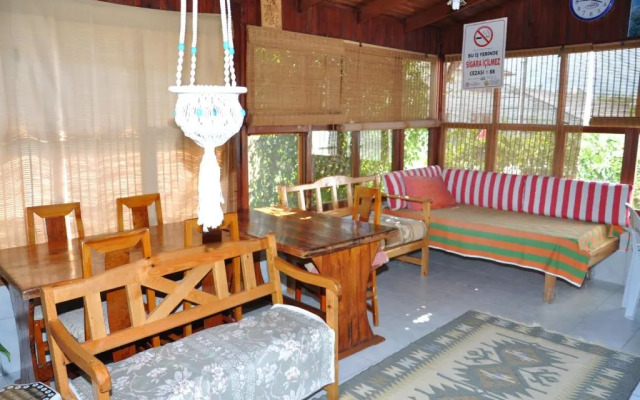 Keramos Hostel