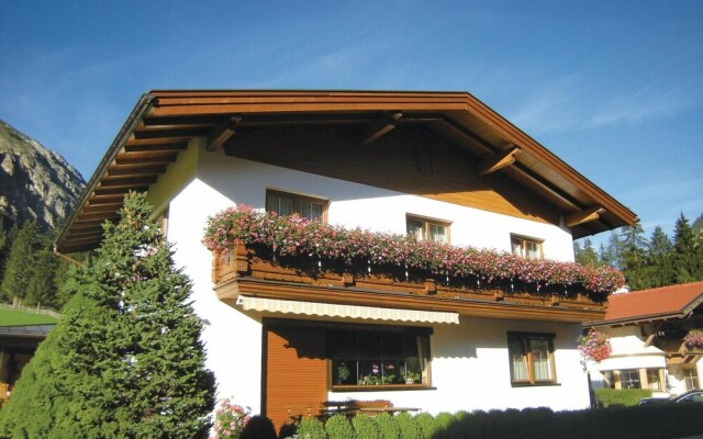 Amazing Apartment in Gschnitz With 2 Bedrooms and Wifi