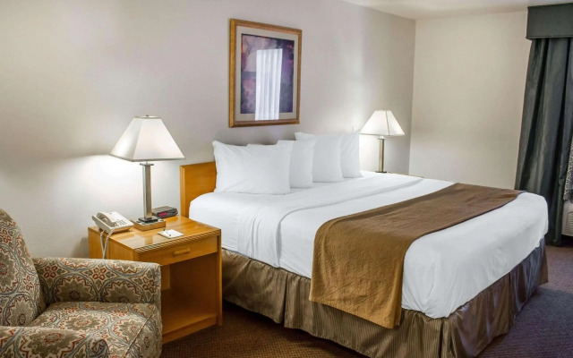 Quality Inn & Suites Longview Kelso