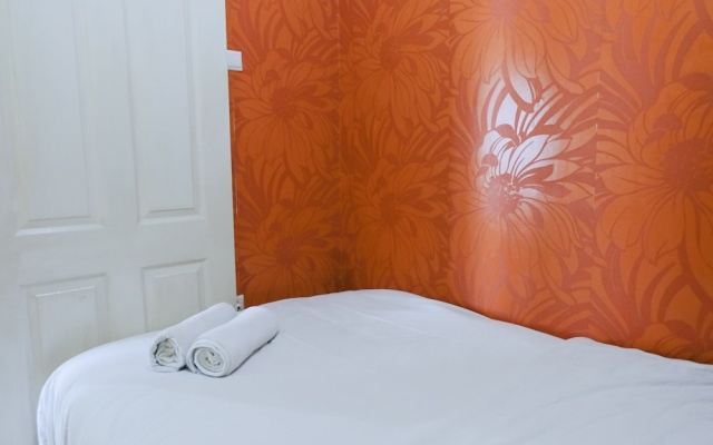 Good Deal 2Br At 16Th Floor Suites @Metro Apartment – Guest Rooms – Bandung