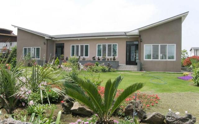 Jeju Gumsan Pension