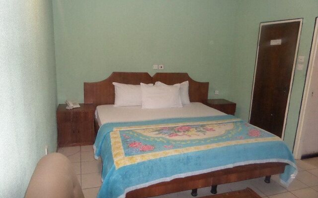Molarex Hotel