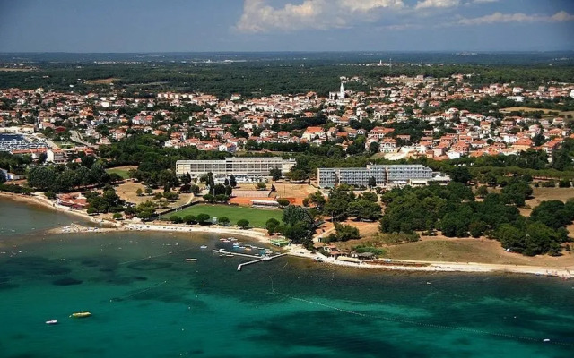 Apartments and rooms Eugenia