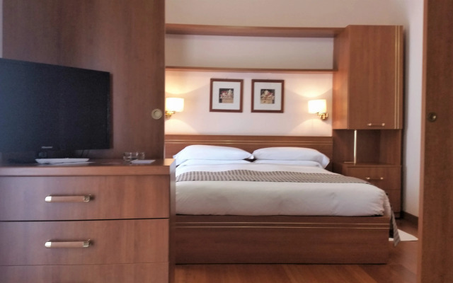 Loano 2 Village Hotel