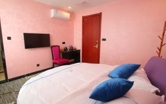 Longchen Holiday Inn (Shanghai Ruijin Hospital Yongjia Road Branch)