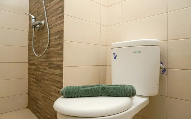 Comfortable 1BR @ Sky Terrace Apartment in Strategic Area