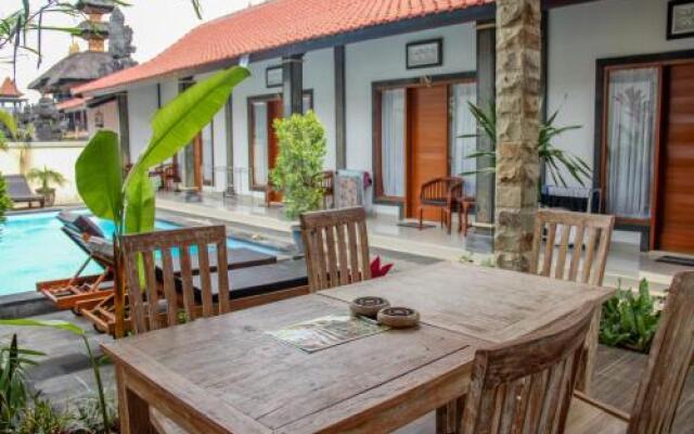 Nyoman Guest House