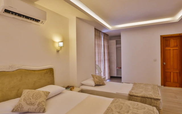 Linda Beach Hotel 