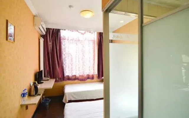 Pebble Motel (Jiusan Road Bus Station, Lvshun)
