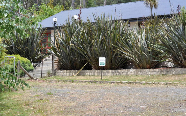 Oyster Cove Chalet