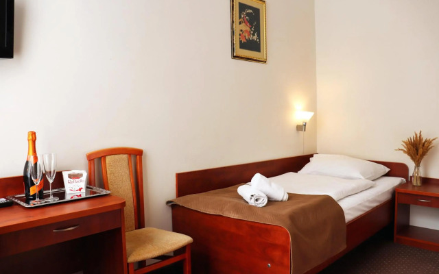 Lothus Hotel
