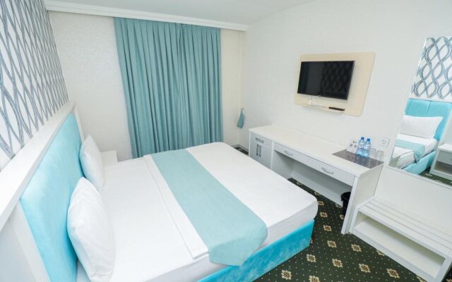 Altus Hotel Baku - Free Massage