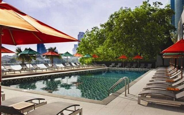 Laurent & Benon Suites - Santacruz East
