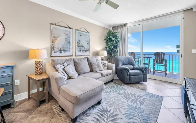 Majestic Beach Towers 2-1005