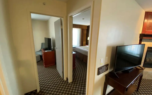 Best Western Strathmore Inn