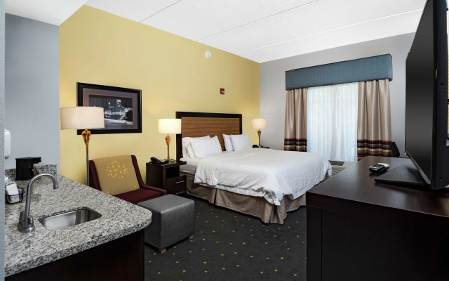 Hampton Inn & Suites Raleigh Downtown