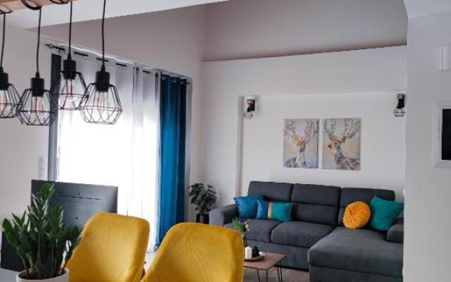 Freesia Loft Apartment