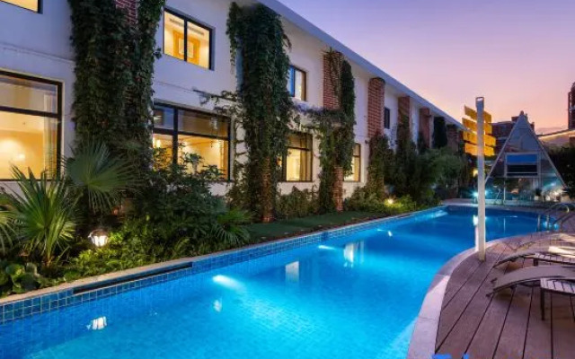 Kuan ju yun jian garden hotel