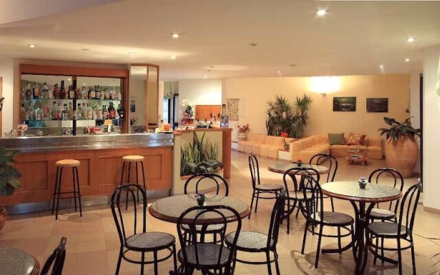 Hotel Punta Faro