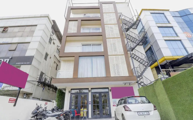 OYO Townhouse 387 Grand Vista Koramangala