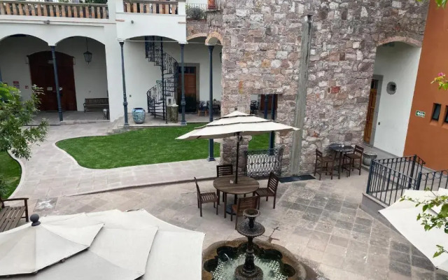 Hotel Arista 1026