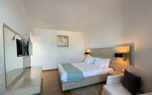Hotel Sandra Beach