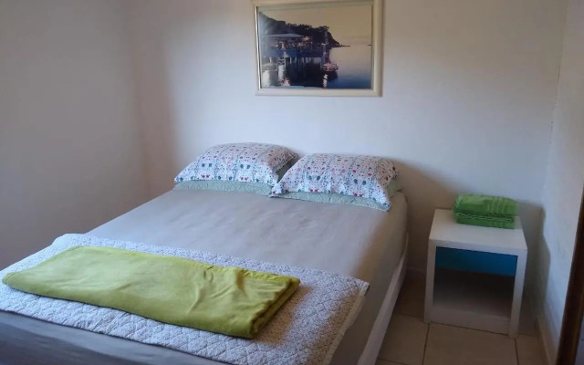 Hostel Dina & Suítes