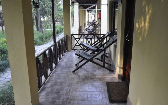 Rhino Lodge Bardia