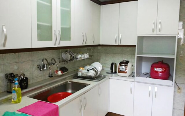 Tongyeong Tiberias Pension