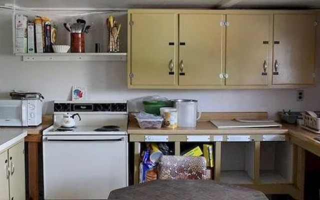 HI East Glacier Park