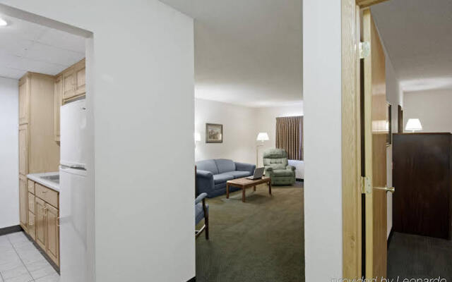 Americas Best Value Inn & Suites Waverly