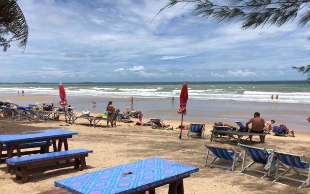 Ton-Aor on the beach resort & restaurant